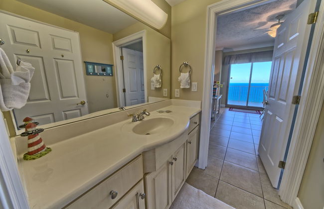 Wondrous Condo with Beach Access and Poolside Beach - Unit 2103 by RedAwning - Foto 21