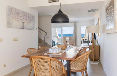 Beach house in 1st sea line of Son Serra - Foto 5