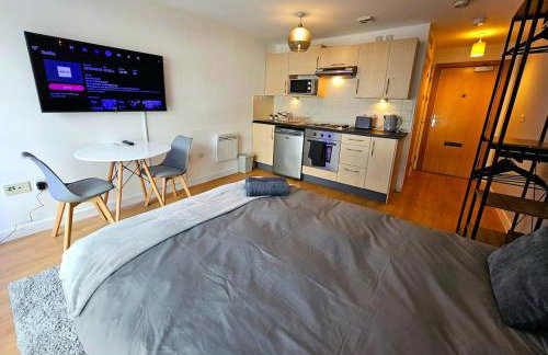 Modern studio apartment in Gunwharf - Foto 3