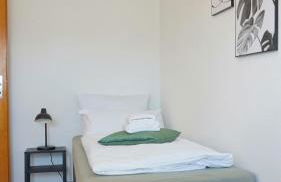 Großzügiges Industrie Design Apartment für bis zu 6 Personen, Nähe Messe und DUS, verkehrsgünstig - Familien, Gruppen und Firmen - Foto 24