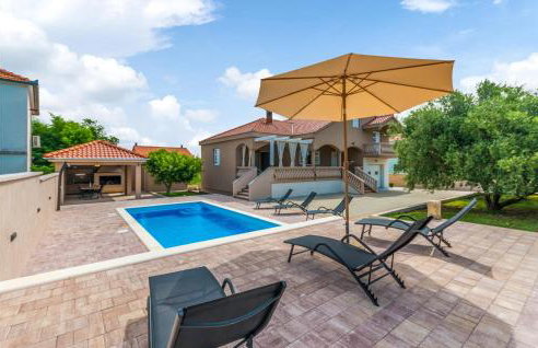 Gorgeous Home In Sikovo With Wifi - Foto 1