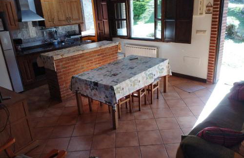 LA NOZAL piscina, barbacoa, jardín - Foto 10