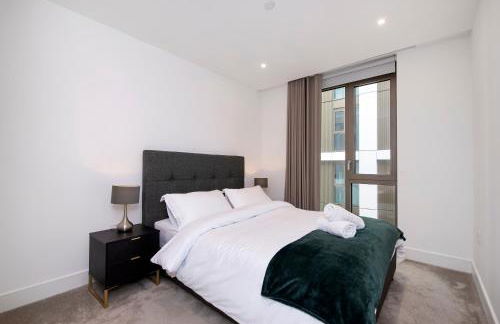 Lux and Large 2 bed Battersea Power Station - Foto 23