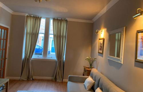 Golf Cottage - Photo 1