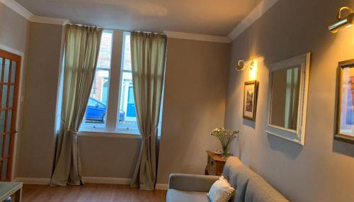 Golf Cottage - Photo 1