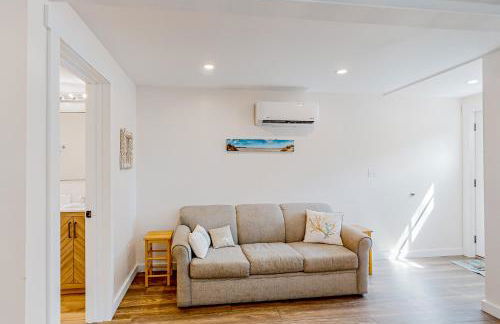 Shorebreeze Inn - Photo 15