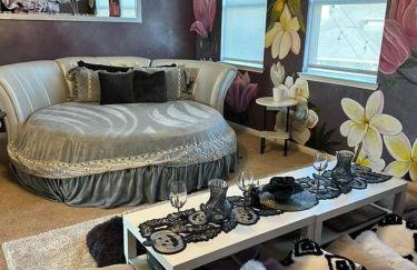 Serene 4BR Lux Home w Heated Spa Pool Massage Chair - Foto 57