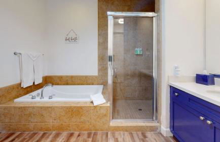 LV007 Downstairs LV Studio in a Quiet Location - Photo 8