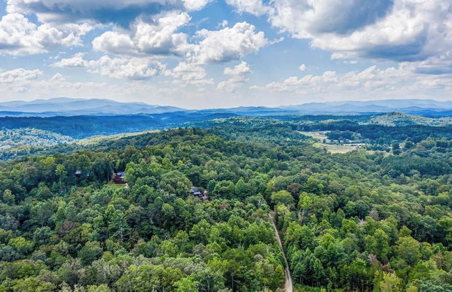 Gorgeous & Secluded 3 BDR Cabin in Mineral Bluff! - Foto 36