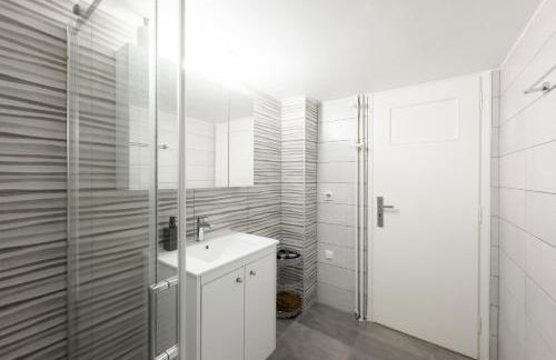 New Spacious & Stylist Apt - Foto 11