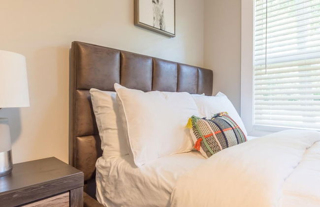 Beautiful Large Newly Renovated 5 Bedroom House - Foto 21