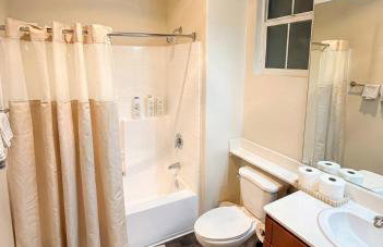 Luxury 1BR & 2BR Near Venice Beach MDR Retreat with Pool & Spa - Foto 24