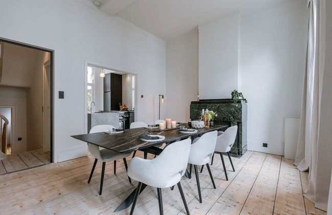 Charming House in the City of Antwerp With Parking - Foto 46