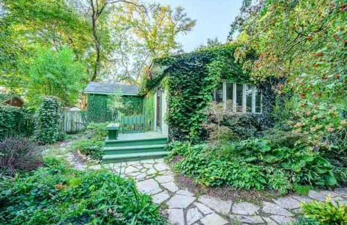 Earthy Hobbit Jungle with Privacy & Serenity - Foto 1