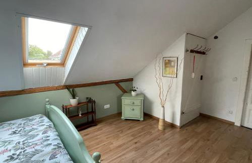 Dachwohnung in charmanter Stadtvilla in Wunstorf - Foto 13