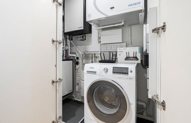 Sensational Two-bedroom Apartment by the River - Foto 22