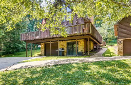 Cabin with Deck about 3 Mi to Apple Valley Lake! - Photo 31