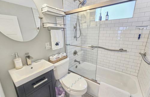 AWave From It All lakefront on Big Spirit Lake - Foto 10