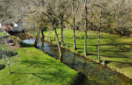 gîte de charme avec piscine - Foto 24