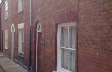 Isambard Cottage - Photo 1