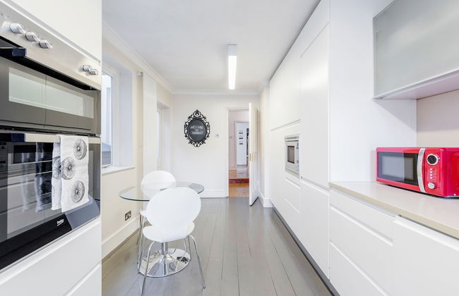 Bright Welcoming Apartment With Terrace, Fulham 3 bed - Foto 9