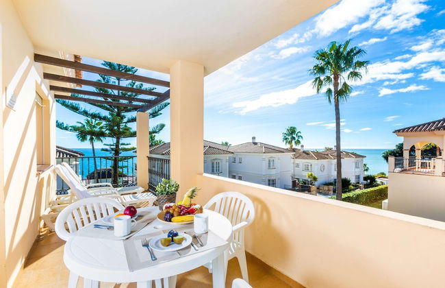 Ramada Hotel & Suites by Wyndham Costa del Sol - Photo 42