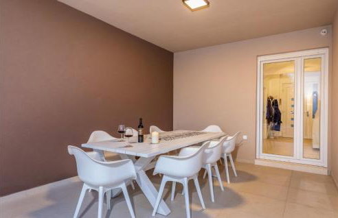 3 Bedroom Beautiful Home In Segotici - Foto 15