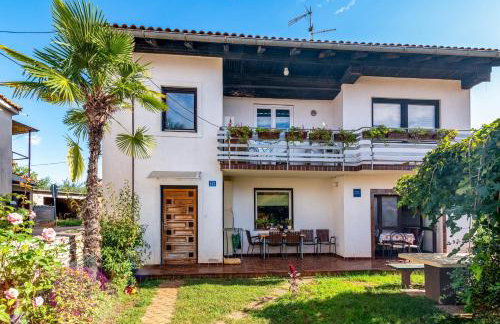 Apartments with parking space Dolinci, Umag - 7111 - Foto 1