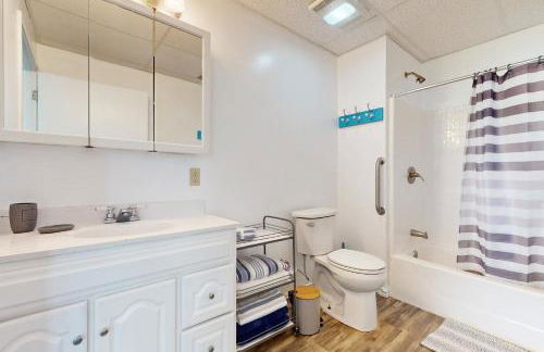 Bay Views and Beach Access Ingleside Getaway - Foto 15