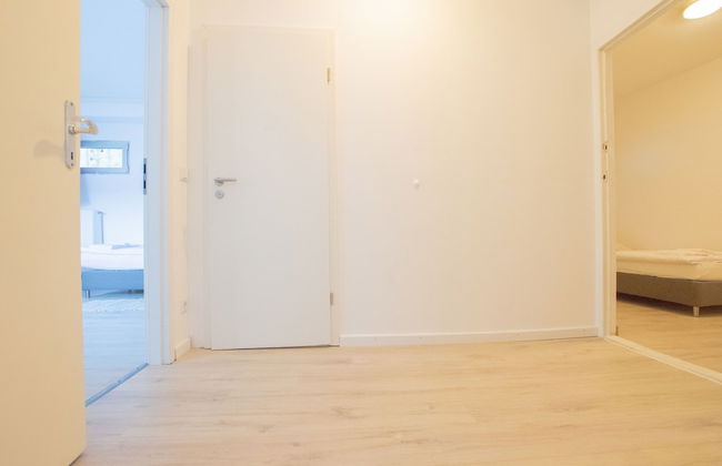 Spacious House - Photo 23