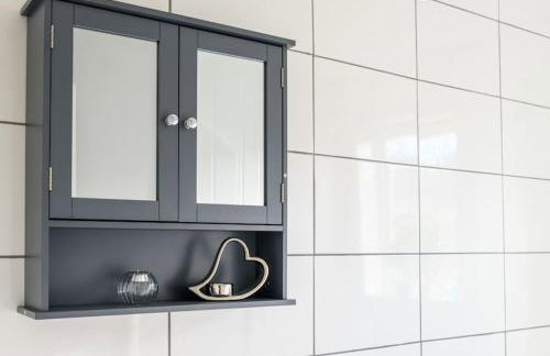 Stylish Two-bed House Birmingham with Parking - Foto 19