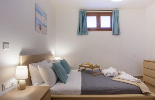 Family seaside Kladissos Villa with private heated pool! - Photo 38
