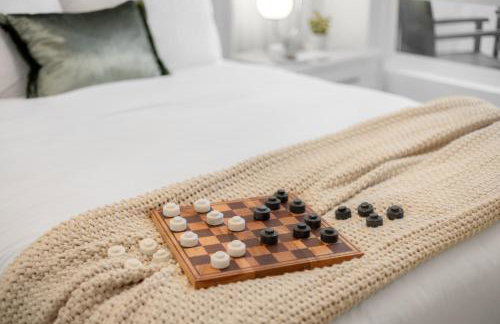 Luxury 1BR Newport Beach Condo with Pool and Gym - Foto 39