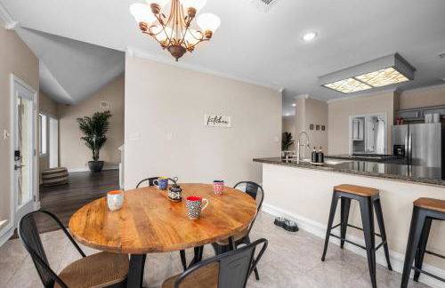 Woodlands Area Lake View Retreat - Foto 19