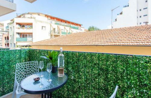 L44 1BDR Flat 10mins walk to port/Balcon, Parking, AC - Foto 19