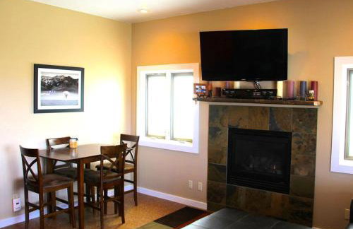 Romantic Cabin Getaway Along the Madison River in Ennis, Montana - Foto 11