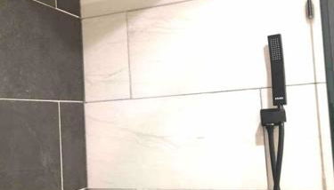 Walkout Garden Bungalow Between Boulder & Denver. - Foto 2, Shower