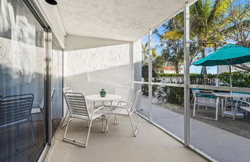 Coconuts Poolside #115 - Photo 22