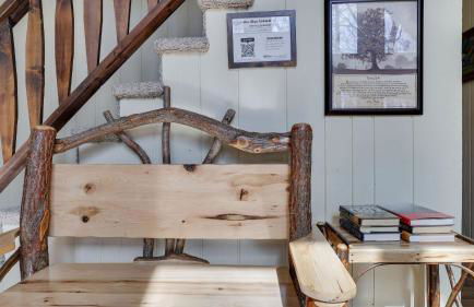 Hot Tub + Sauna + Deck + Firepit + Beach Access + Near Dining Grateful Escape by Avantstay - Foto 26