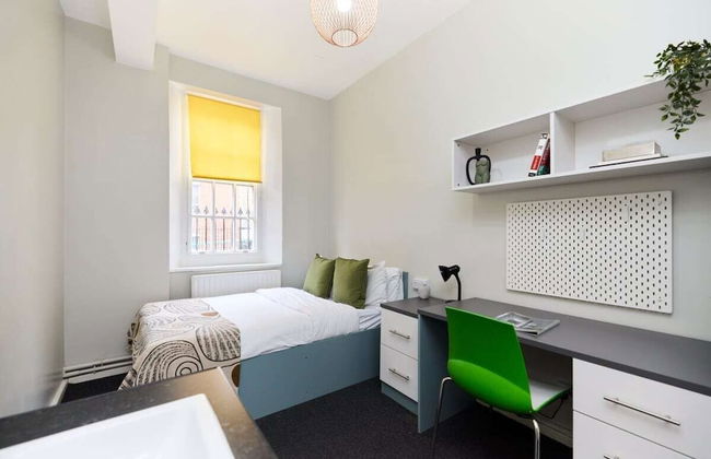 Classic Room 03 - Louise House Summer Youth Accommodation - Foto 5