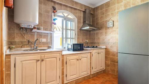 4 Bedroom Cozy Home In Facinas - Foto 5