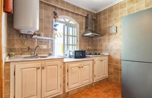 4 Bedroom Cozy Home In Facinas - Foto 5