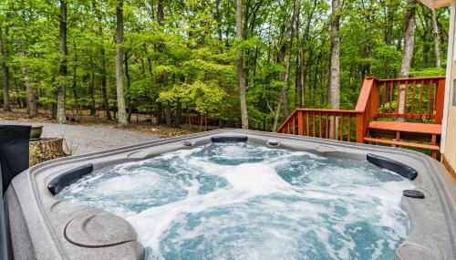 Modern Cabin w Hot Tub & Indoor Pool Gym Access! - Foto 5