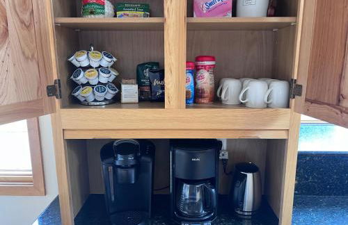 East Wenatchee Oasis 4BR, Pool, Hot Tub, Loop Trail - Foto 18