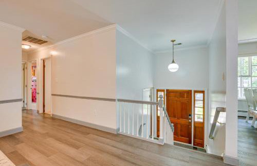 Pasadena Hideaway with Game Room and Fire Pit! - Foto 4