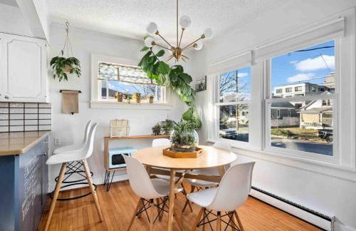 Charming Home in Inner Southeast Portland - Photo 4