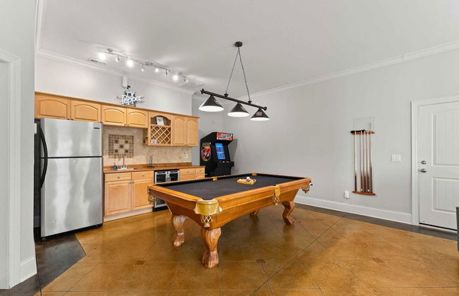 Lakefront 6bdr, Priv Dock, Game Room, Firepit Jake's Lake House by Avantstay - Foto 38