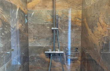 Magnifique appartement classé 4 étoiles avec Sauna et terrasse dans chalet - Foto 9