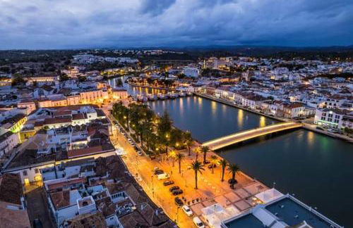 Charming Luz House - T2 apartment with jacuzzi - Foto 53