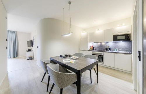 Boddenluemmel in der Seefahrtschule - Foto 3